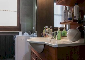 Bagno - Trilocale via Silvestro Lega, 21/a, Torino (zona Rebaudengo) - foto 17