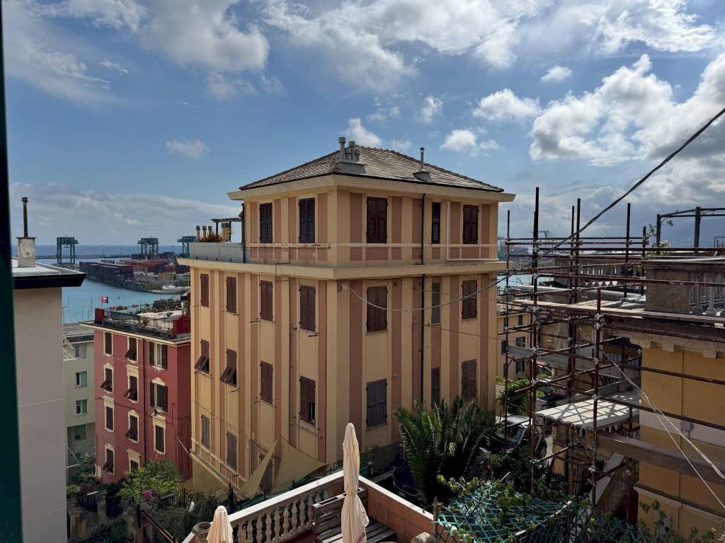 Vista - Quadrilocale via Patmo, Genova (zona Pegli) - foto 1