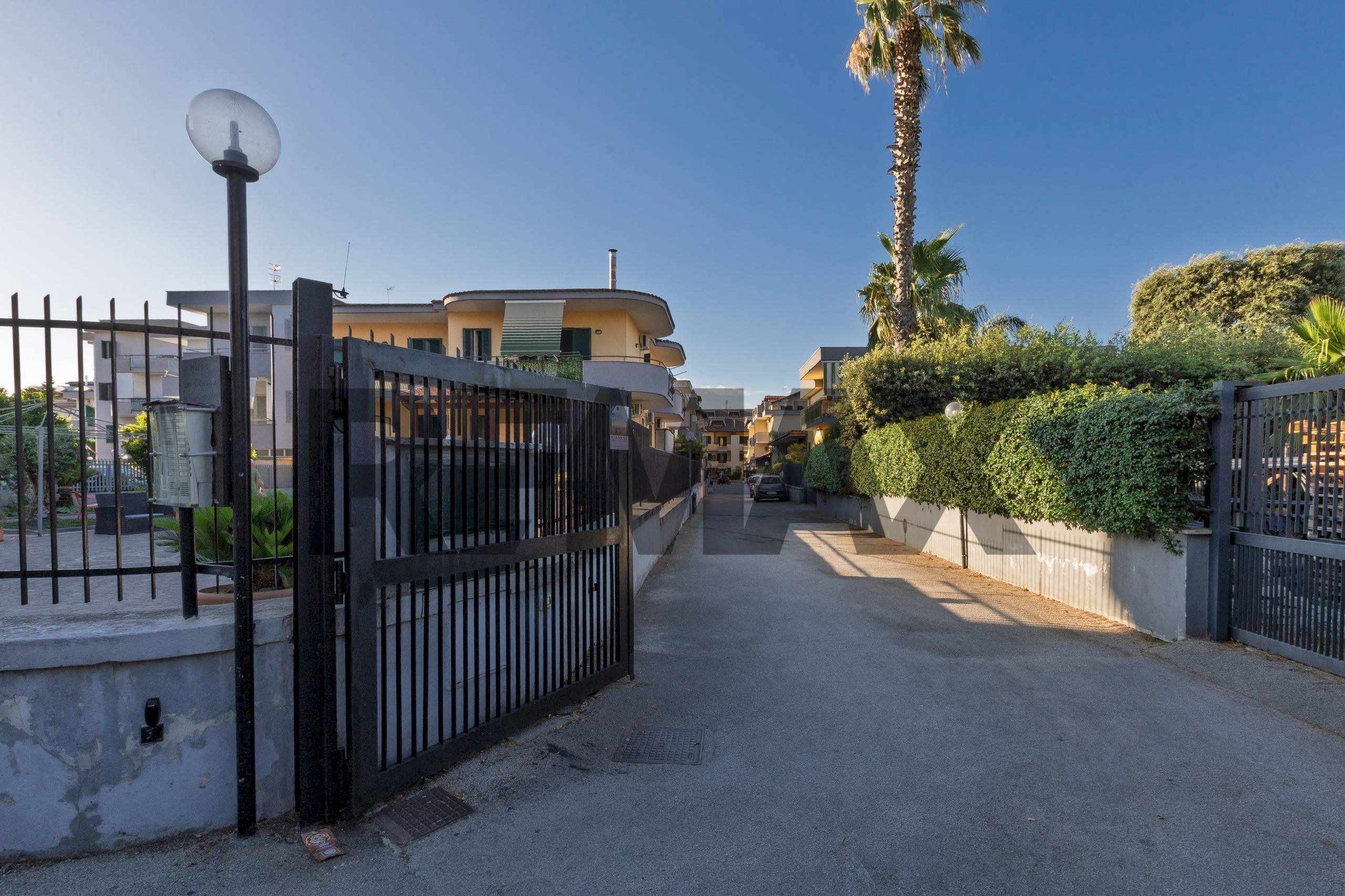 Edificio all\'aperto - Villa Via San Giovanni
snc, Mugnano di Napoli - foto 2