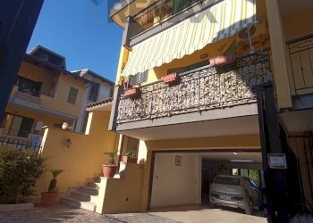 Edificio all\'aperto - Villa Via San Giovanni
 
60, Mugnano di Napoli - foto 2