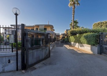 Edificio all\'aperto - Villa Via San Giovanni
 
nc, Mugnano di Napoli - foto 2