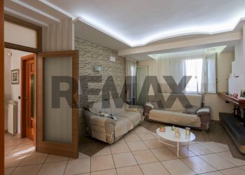 Soggiorno - Villa Via San Giovanni
 
nc, Mugnano di Napoli - foto 9