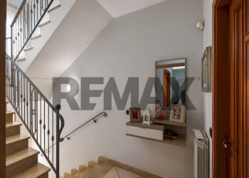 Scale - Villa Via San Giovanni
 
nc, Mugnano di Napoli - foto 24