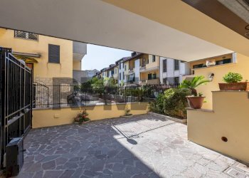 Terrazza - Villa Via San Giovanni
 
nc, Mugnano di Napoli - foto 39