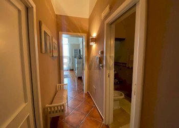 Hall / corridoio - Trilocale Trani - foto 14
