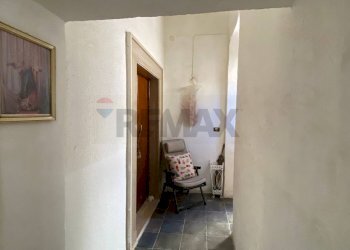 Hall / corridoio - Trilocale Trani - foto 28