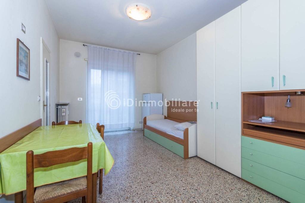 Facciata - One-room apartment via Pietro Cavezzale, 6, Torino (neighborhood Vanchiglia) - photo 1