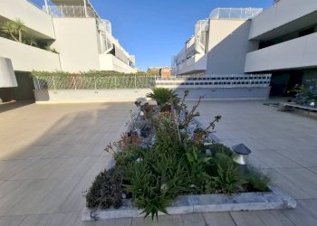 Cortile interno - Appartamento via Luce D'Eramo, Roma (zona Casal Boccone) - foto 2