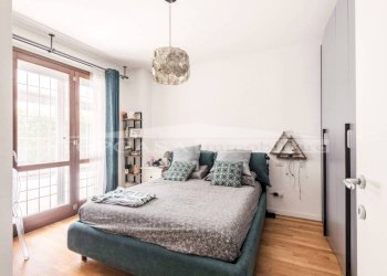 Camera da letto - Bilocale via Luce D'Eramo, Roma (zona Casal Boccone) - foto 8