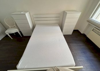 Camera da letto - Bilocale via San Felice, Bologna (zona Centro Storico) - foto 16