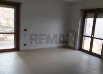 Stanza vuota - Three-room apartment Marino - photo 4