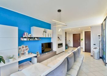 Salone - Three-room apartment via Lanzi, 55, Cornate d'Adda - photo 6