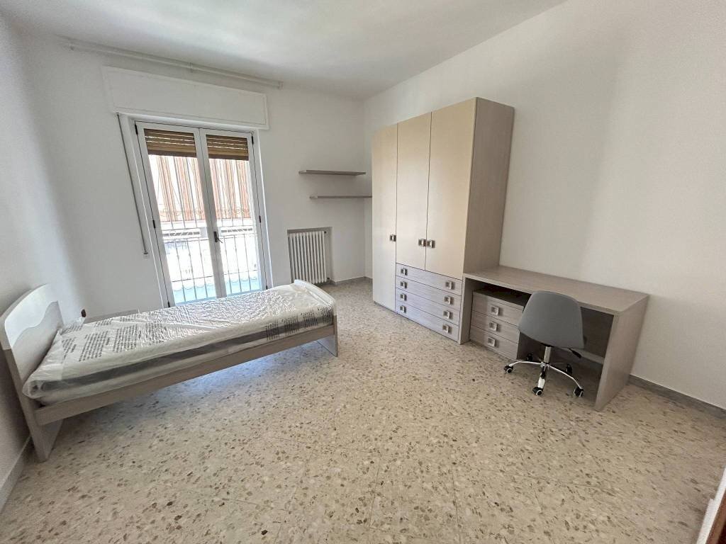 Camera da letto - Terreno non edificabile via Antonio De Viti De Marco, 15, Bari - foto 3