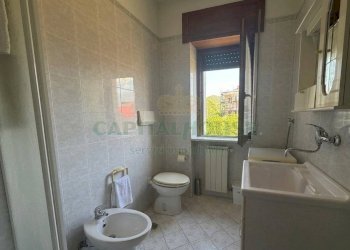bagno con doccia primo piano - Villa Via Giovanni Falcone, Baronissi - photo 10