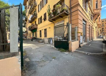 Ingresso - Negozio corso Torino, 17, Genova (zona Foce) - foto 6