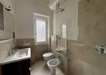 Bagno - Two-room apartment via Raffaele Pratolongo, Genova (neighborhood Quarto) - photo 4