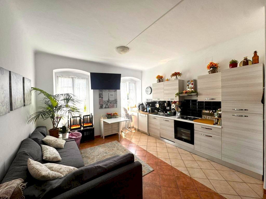 Cucina - Appartamento via Inferiore Costigliolo, Genova (zona Nervi) - foto 3