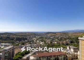 Vista - Appartamento via Francesco Cilea, 25, Catanzaro - foto 30