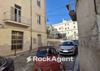 Posto macchina - Two-room apartment via Vittorio Veneto, 57, Gravina in Puglia - photo 14