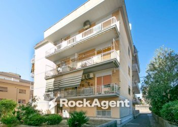 Facciata - Two-room apartment via dei Torriani, 42, Roma - photo 25