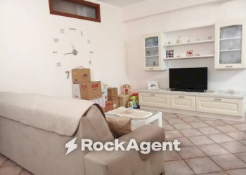 Salone - Appartamento via Sant'Agata, 3, Villabate - foto 2