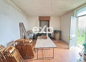 Warehouse Via Piersanti Mattarella, Villafranca Tirrena - photo 4