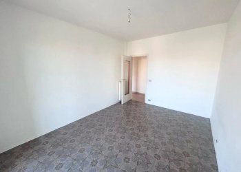 Four-room apartment Ventimiglia - photo 2