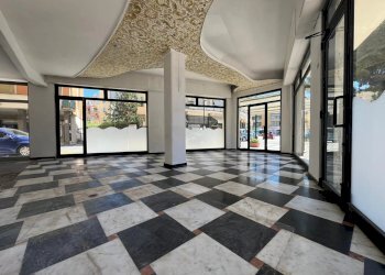 Negozio - Negozio Piazza Repubblica, Sestri Levante - foto 1