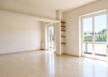 Three-room apartment via Giuseppe Di Vittorio, Terni - photo 3
