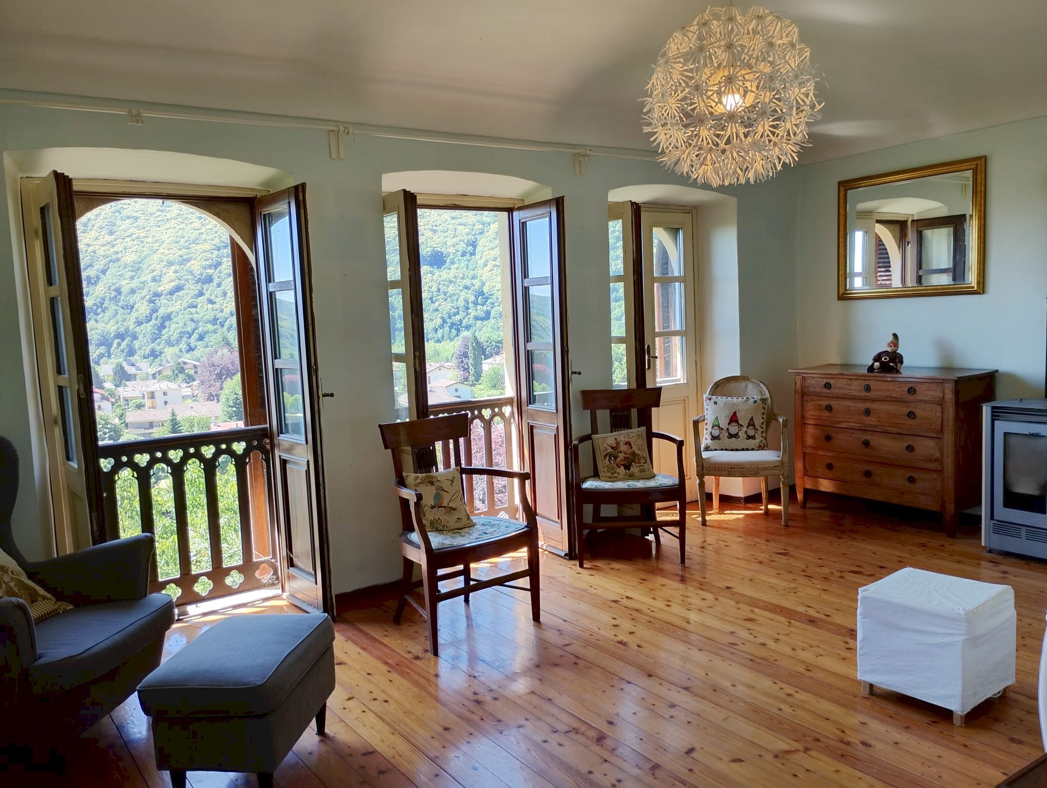 Appartamento in Villa via Ravadera, 4, Torre Pellice - foto 1