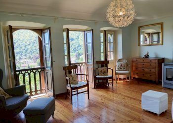 Appartamento in Villa via Ravadera, 4, Torre Pellice - foto 1
