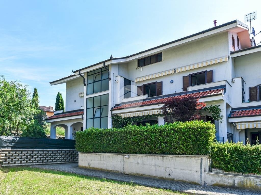 Four-room apartment Via oliva, Giaveno - photo 3