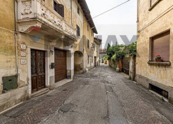 Stable - Palace corso cavour, 20 
 Sizzano, Sizzano - photo 1