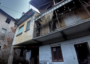 Stable - Palace corso cavour, 20 
 Sizzano, Sizzano - photo 6