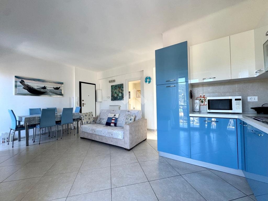 Three-room apartment Via Rangè, Alassio - photo 3