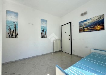 Three-room apartment Via Rangè, Alassio - photo 16