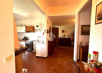 Portion of a house Via Grone, Serra Riccò - photo 8