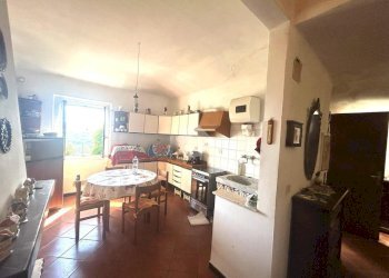Portion of a house Via Grone, Serra Riccò - photo 10