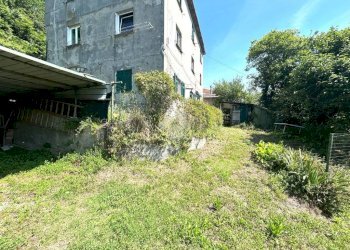 Portion of a house Via Grone, Serra Riccò - photo 25