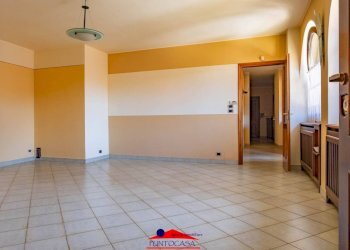 Appartamento Via Martiri della Libertà, 10, Busca - foto 4