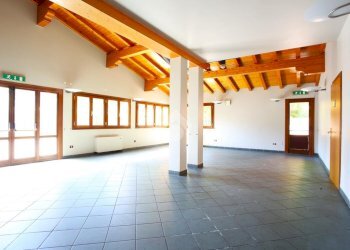 Negozio Via di mezzo levante, Calderara di Reno - foto 3