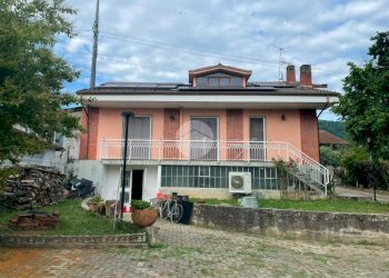 Semi-detached house Via Dei Ranuncoli, Piossasco - photo 1