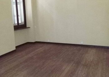 Apartment Via Alba, Cuneo (neighborhood Centro Storico) - photo 8