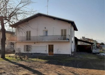 Semi-detached Villa Via Fucine, Dronero - photo 1