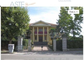 Semi-detached Villa Corso Luigi Einaudi 8, Cherasco - photo 2