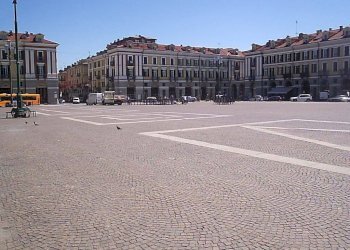 Commercial Premises Piazza Tancredi Duccio Galimberti, Cuneo (neighborhood Centro) - photo 1