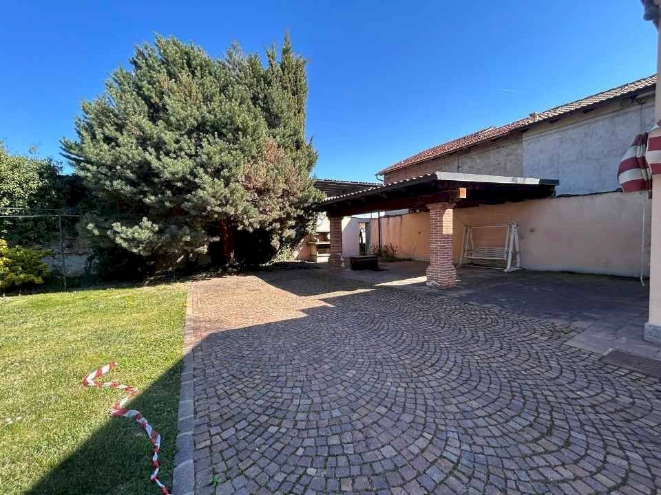 Single Family Villa Via della Ripa, hamlet Spinetta, Cuneo - photo 1