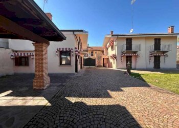 Single Family Villa Via della Ripa, hamlet Spinetta, Cuneo - photo 2