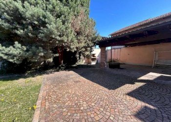 Single Family Villa Via della Ripa, hamlet Spinetta, Cuneo - photo 3