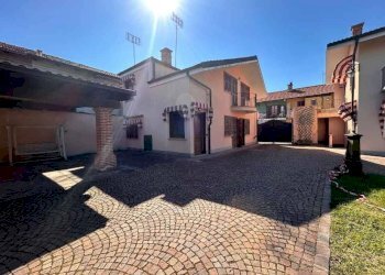 Single Family Villa Via della Ripa, hamlet Spinetta, Cuneo - photo 7